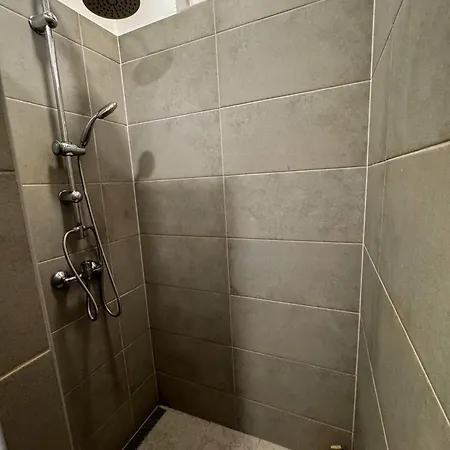 Cozy Modern Διαμέρισμα *